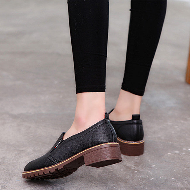 Chaussures plates Oxford à lacets et bout rond
