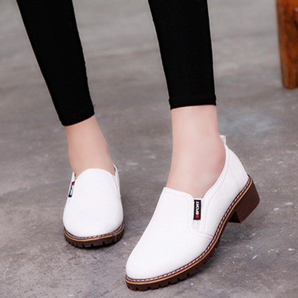 Chaussures plates Oxford à lacets et bout rond