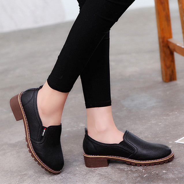 Chaussures plates Oxford à lacets et bout rond