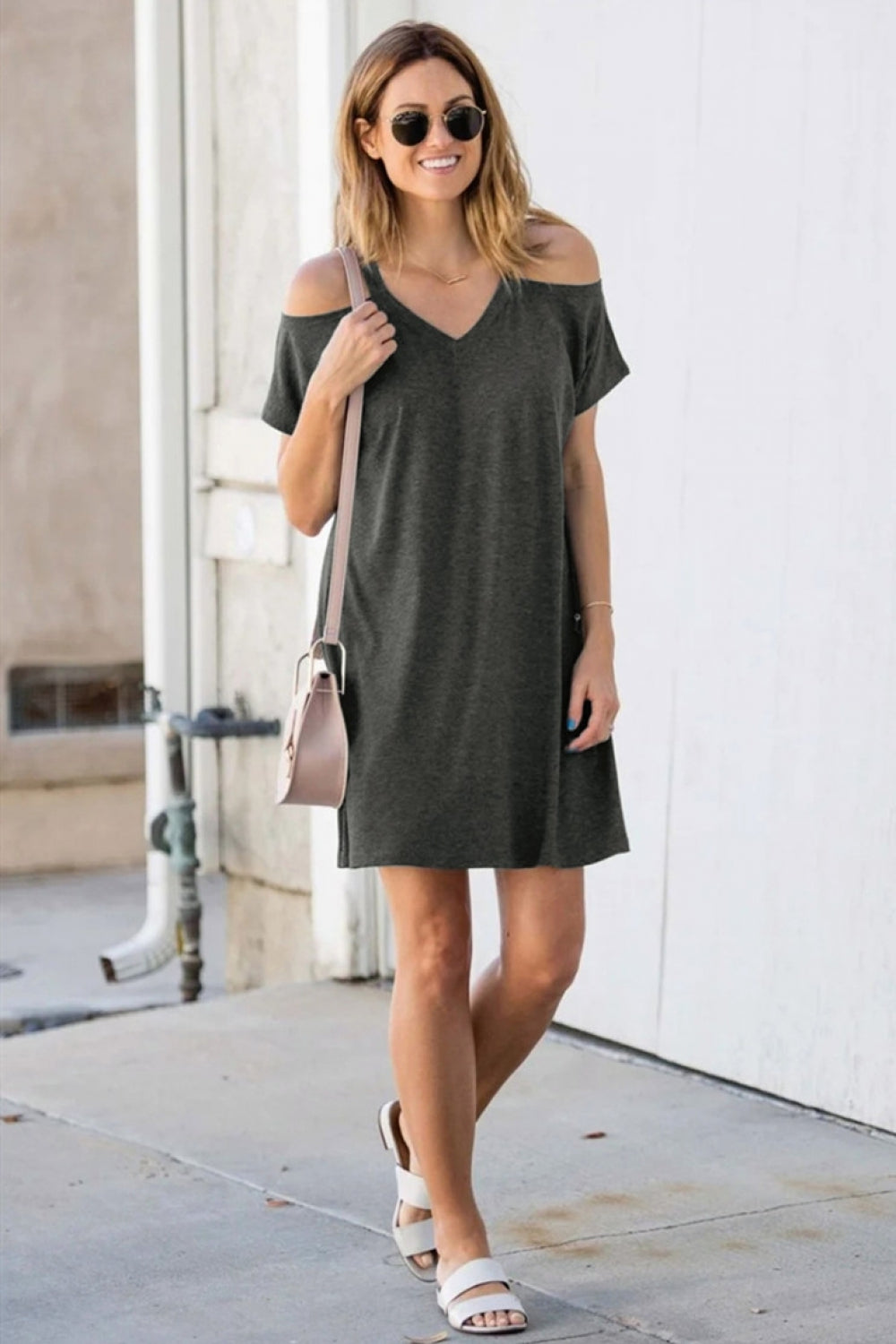 Off shoulder V-neck short sleeve loose dress