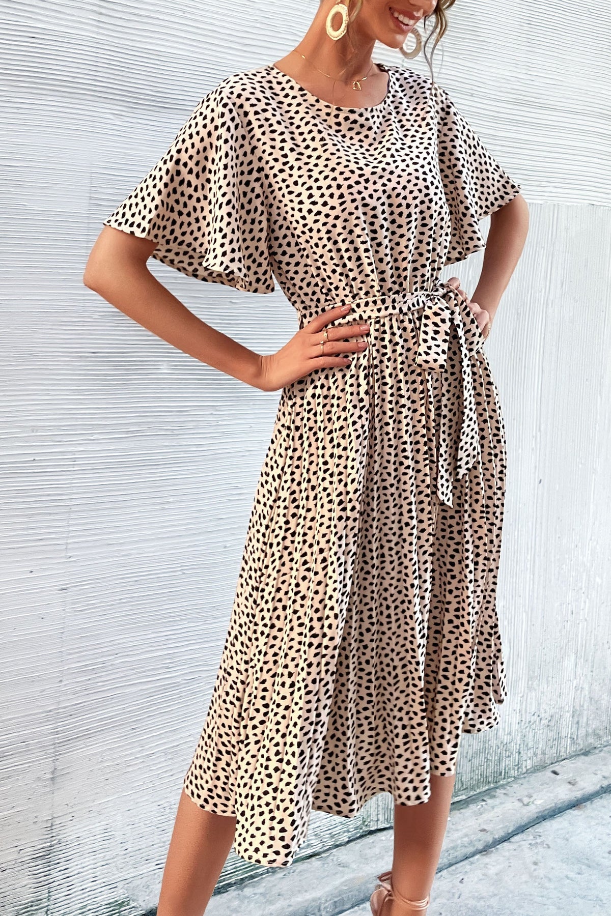 Robe plissée imprimé léopard à manches volantées