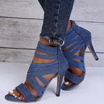 Pumps mit elastischem Band und dünnem Absatz