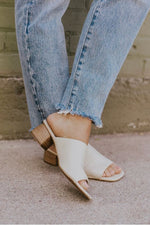 Solid Simple Low Heel Sandals