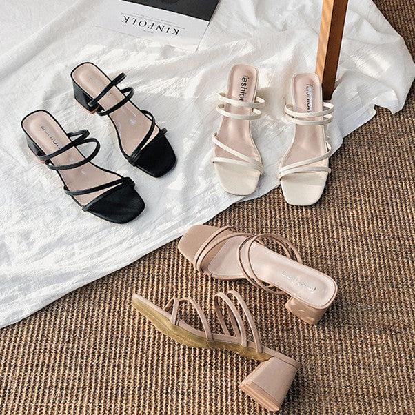 High Heels, quadratische Sandalen mit offener Zehenpartie
