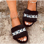 Pantoufles de luxe en peluche et fourrure perlées