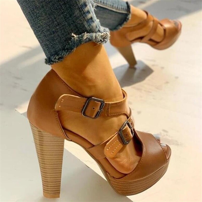 Sandales à brides et bout ouvert