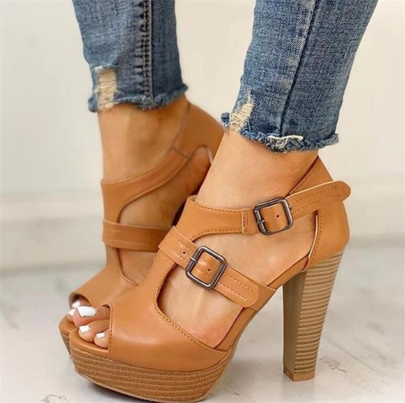 Sandales à brides et bout ouvert