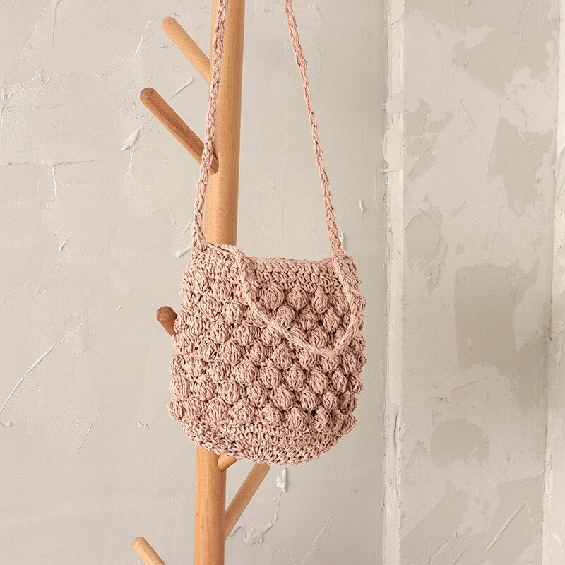 Handgewebte Cossboday-Tasche aus Stroh in Ananas-Optik
