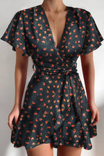 Robe bohème à lacets et volants