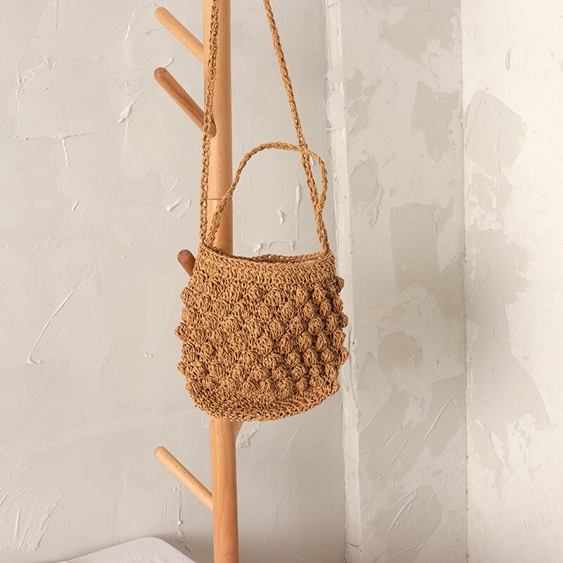 Handgewebte Cossboday-Tasche aus Stroh in Ananas-Optik