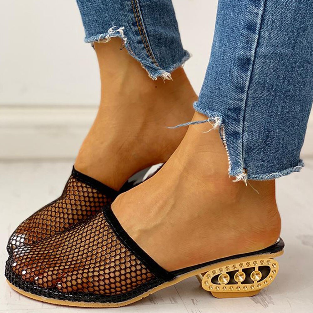 Hohle Mesh-Hausschuhe mit Lochmuster-Absatz