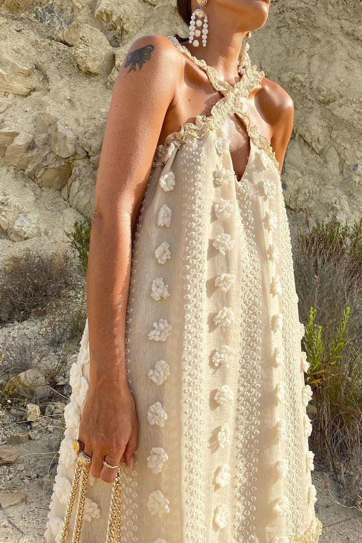 Dreidimensionales Kuchenkleid mit Neckholder