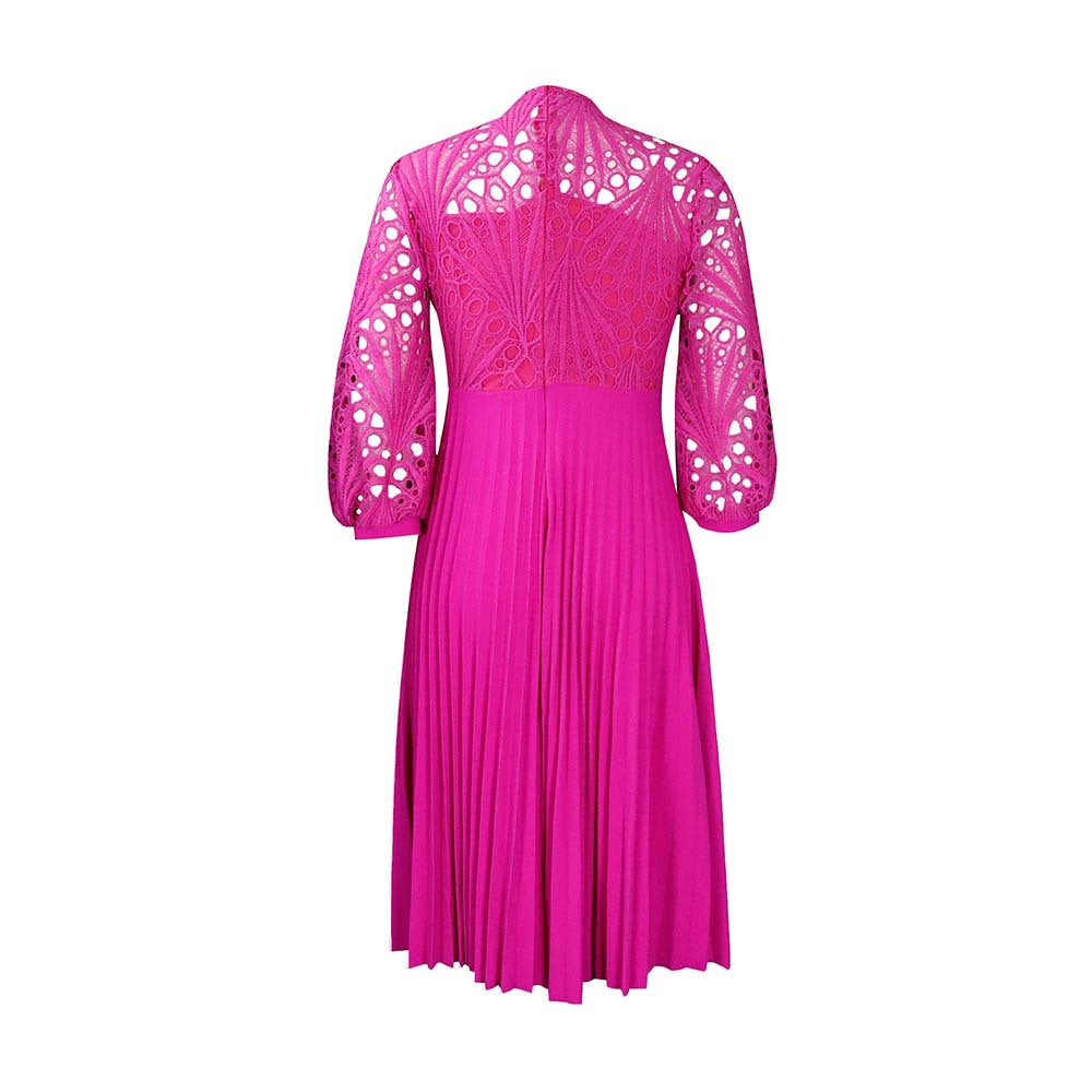 Robe plissée plissée en dentelle au crochet