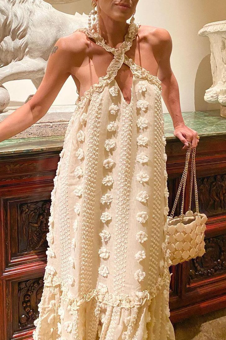 Dreidimensionales Kuchenkleid mit Neckholder
