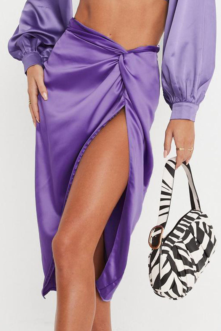 Unregelmäßiger Schlitzrock aus festem Satin mit hoher Taille