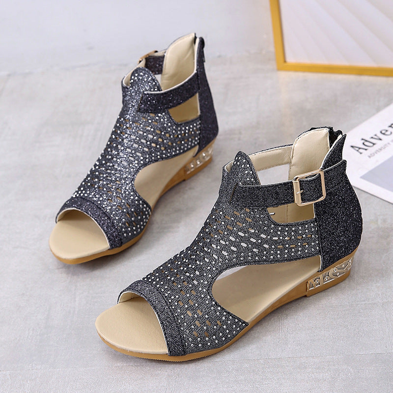 Sandales romaines creuses à bout ouvert et strass