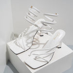 Umlaufende Flip-On-Stiletto-Sandalen