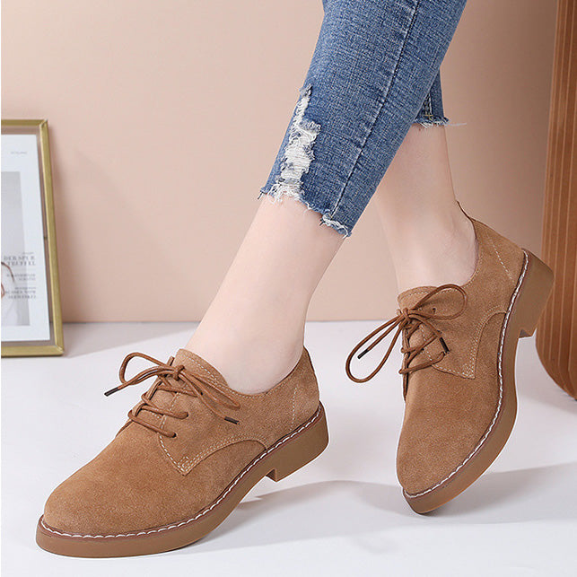 Sapatos de couro lisos clássicos britânicos com cordões