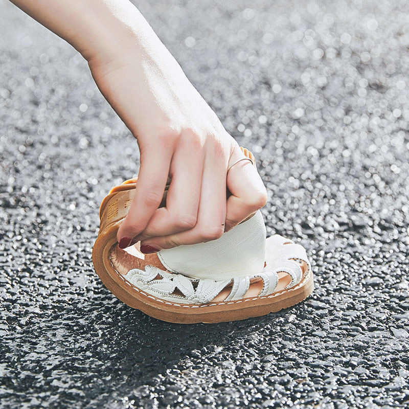 Sandales rétro à boucle de couture à bout rond