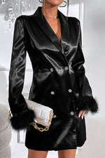 Robe de costume noire en satin à double boutonnage et poignets en fourrure