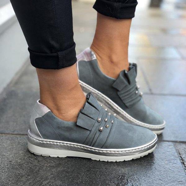 Casual Artificial Pearl Decoration Solid Color Sneakers - Pavacat