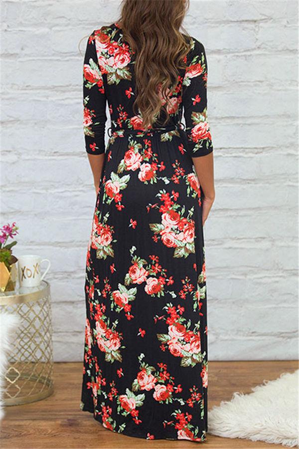 Robe longue fleurie à manches mi-longues