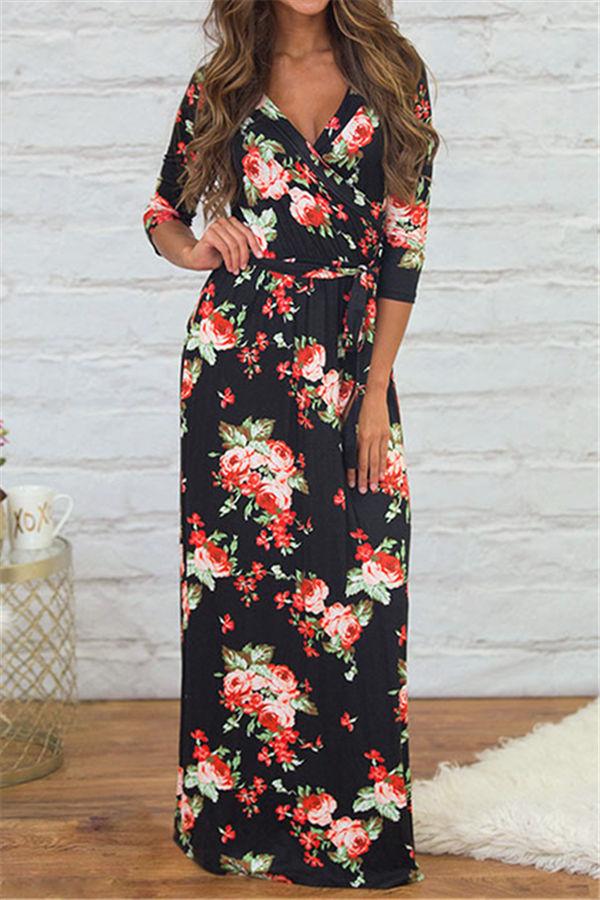 Robe longue fleurie à manches mi-longues
