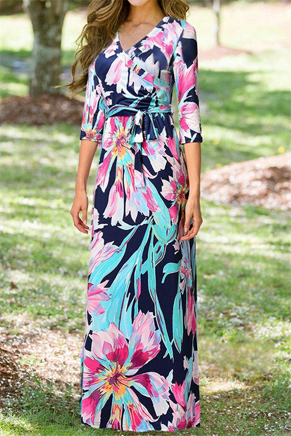 Robe longue fleurie à manches mi-longues