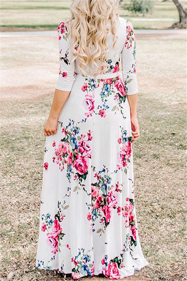 Robe longue fleurie à manches mi-longues